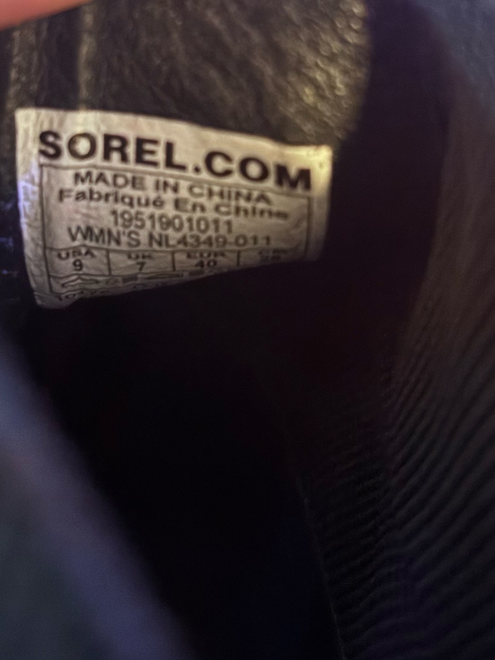 Sorel Brex Heel Chelsea Boots Black Leather Hot Pink Sole Size 9 - Picture 7 of 7